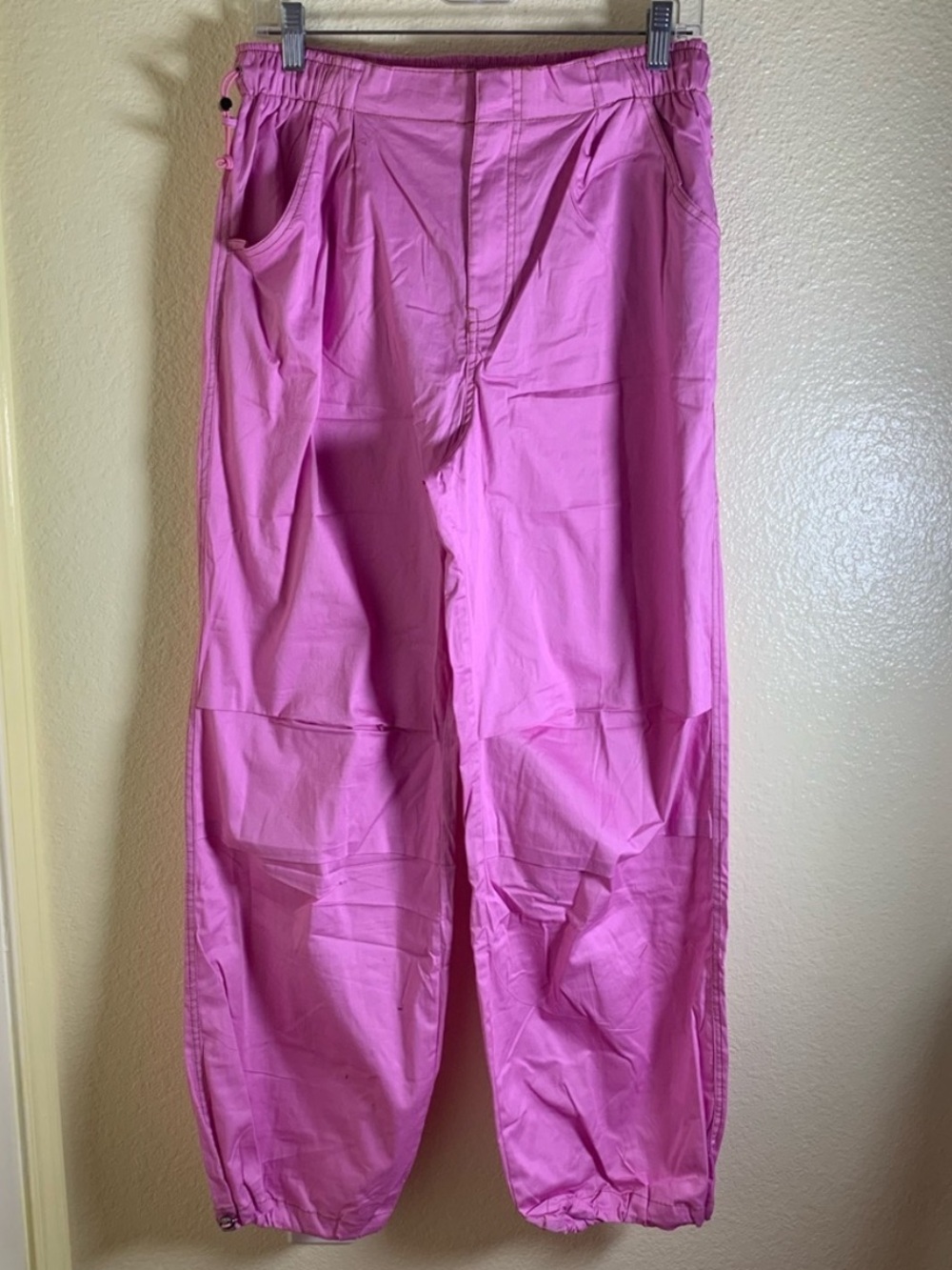 NWOT easel Pink Elastic-Waist Cargo Jogger Pants, Size L